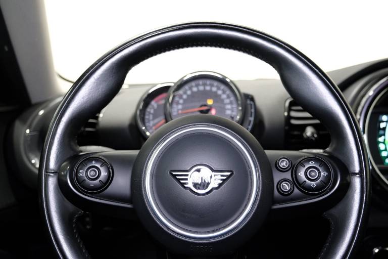 MINI Cooper Clubman 7