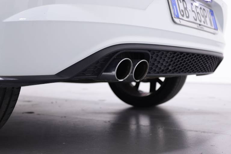 VOLKSWAGEN Polo 41