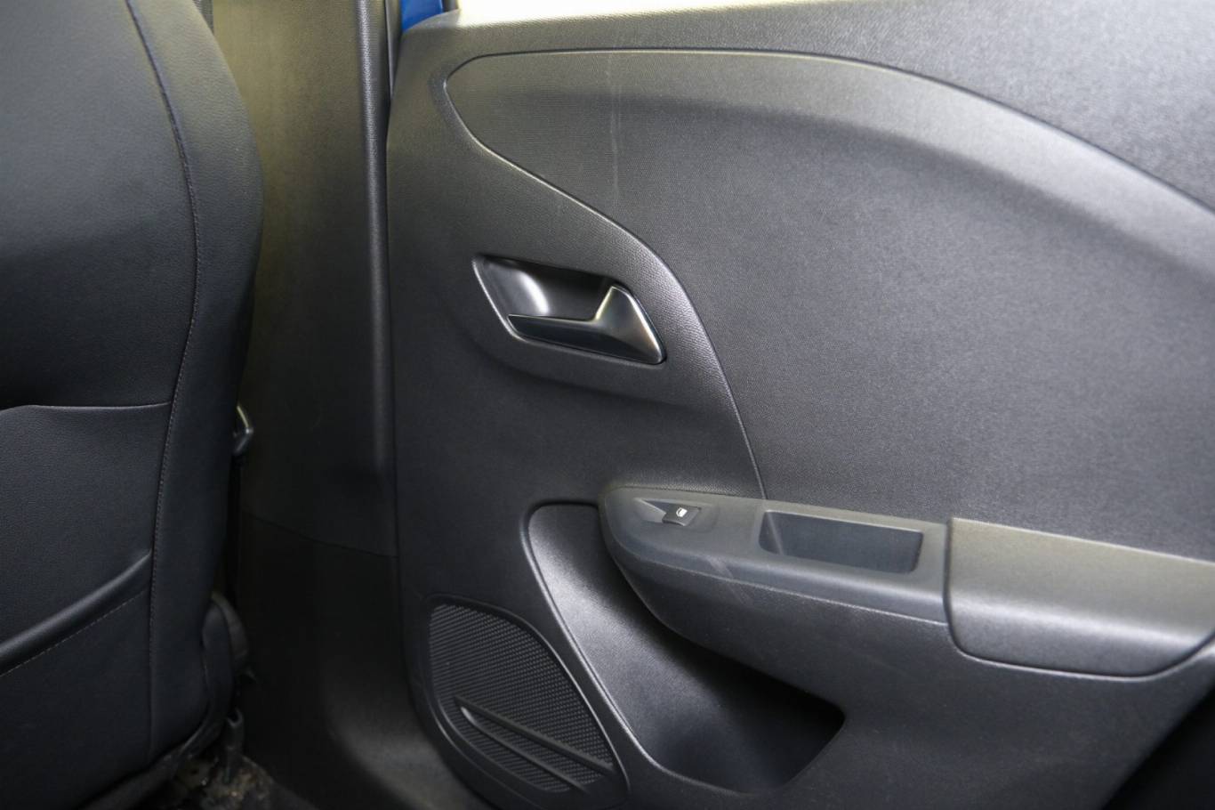 OPEL Corsa 36