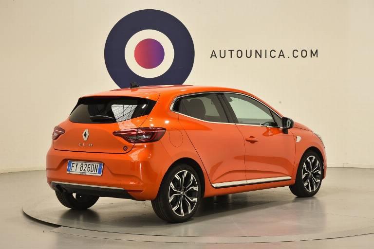 RENAULT Clio 29
