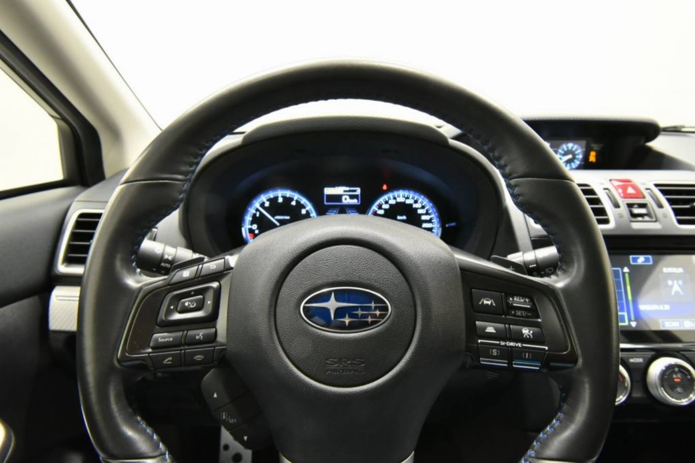 SUBARU Levorg 42