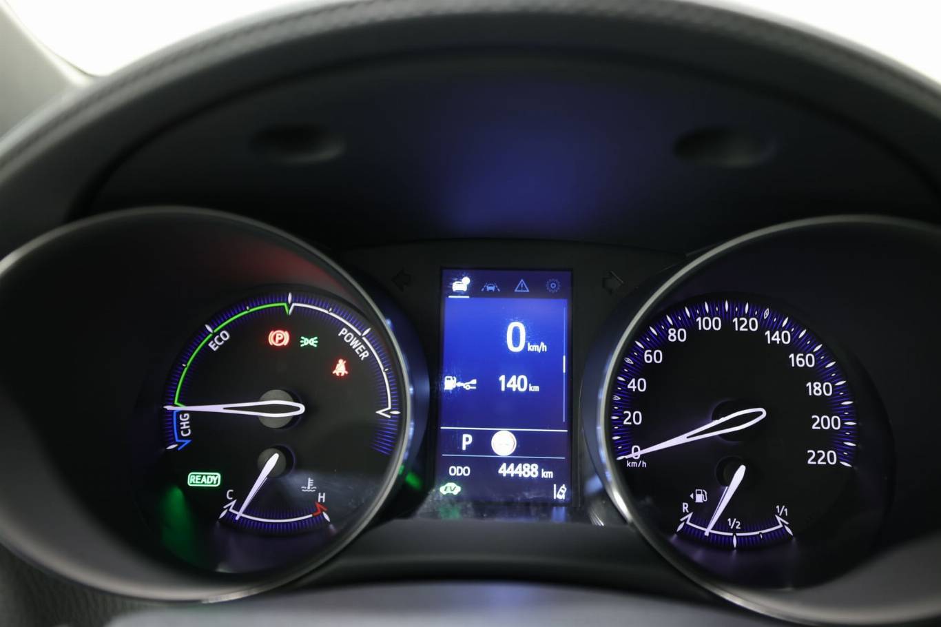 TOYOTA C-HR 28