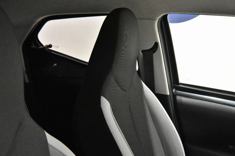 TOYOTA Aygo 38