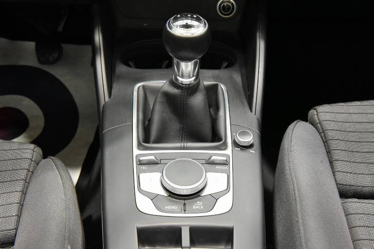 AUDI A3 10