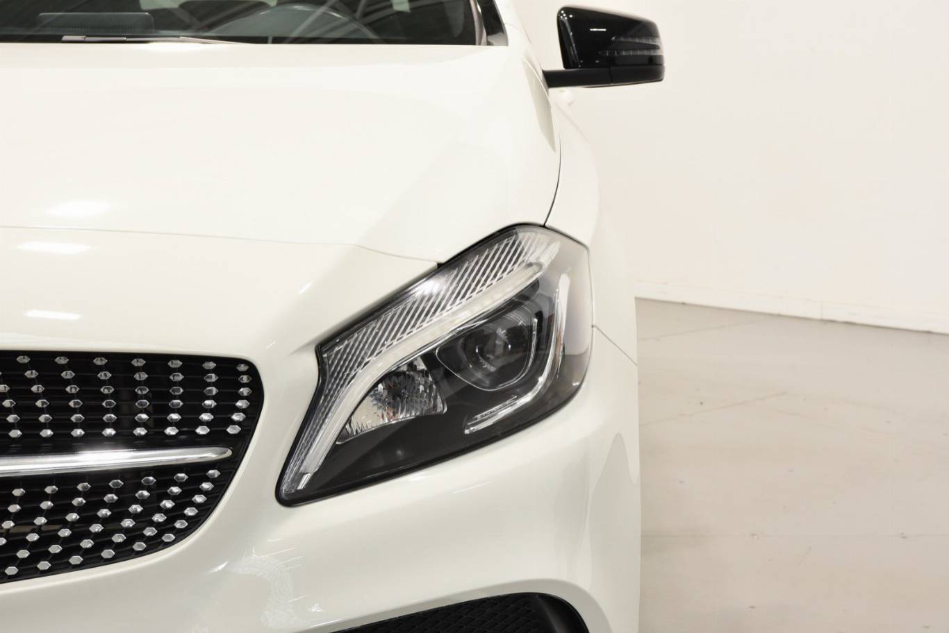 MERCEDES-BENZ A 200 36