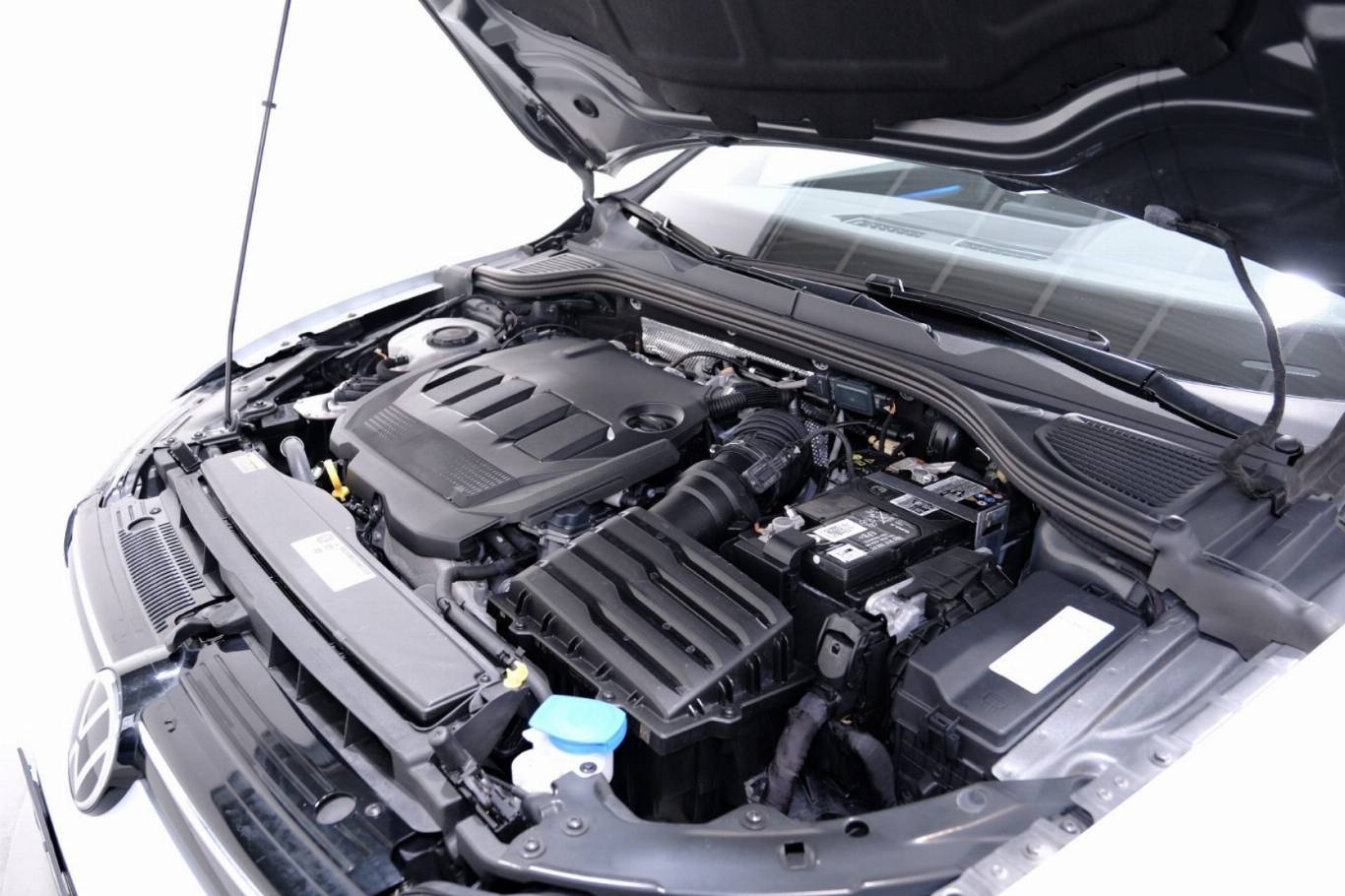 VOLKSWAGEN Golf 67