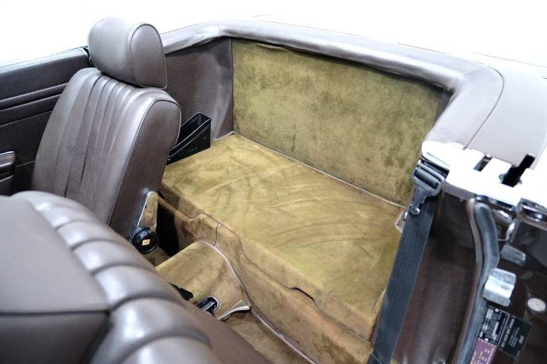 MERCEDES-BENZ SL 380 33