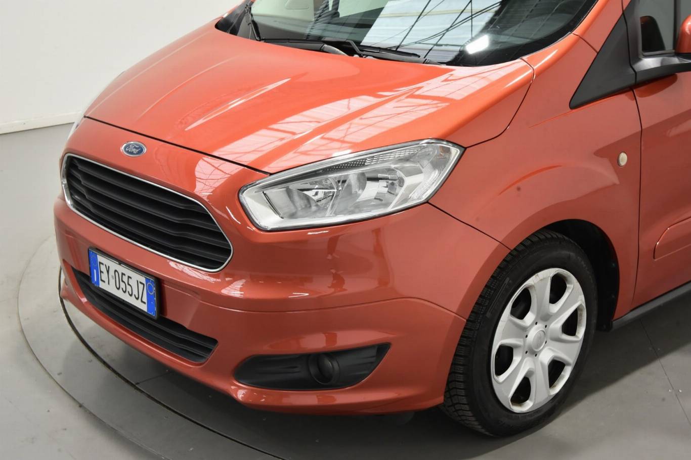 FORD Tourneo Courier 44