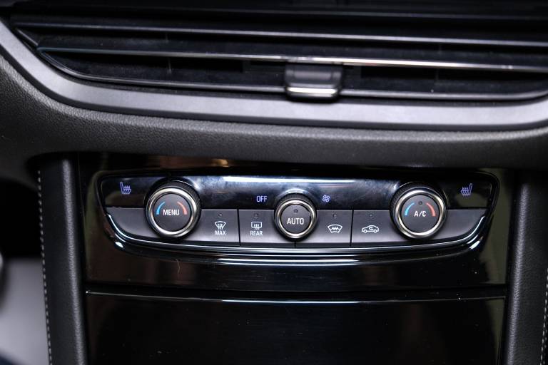 OPEL Grandland 29