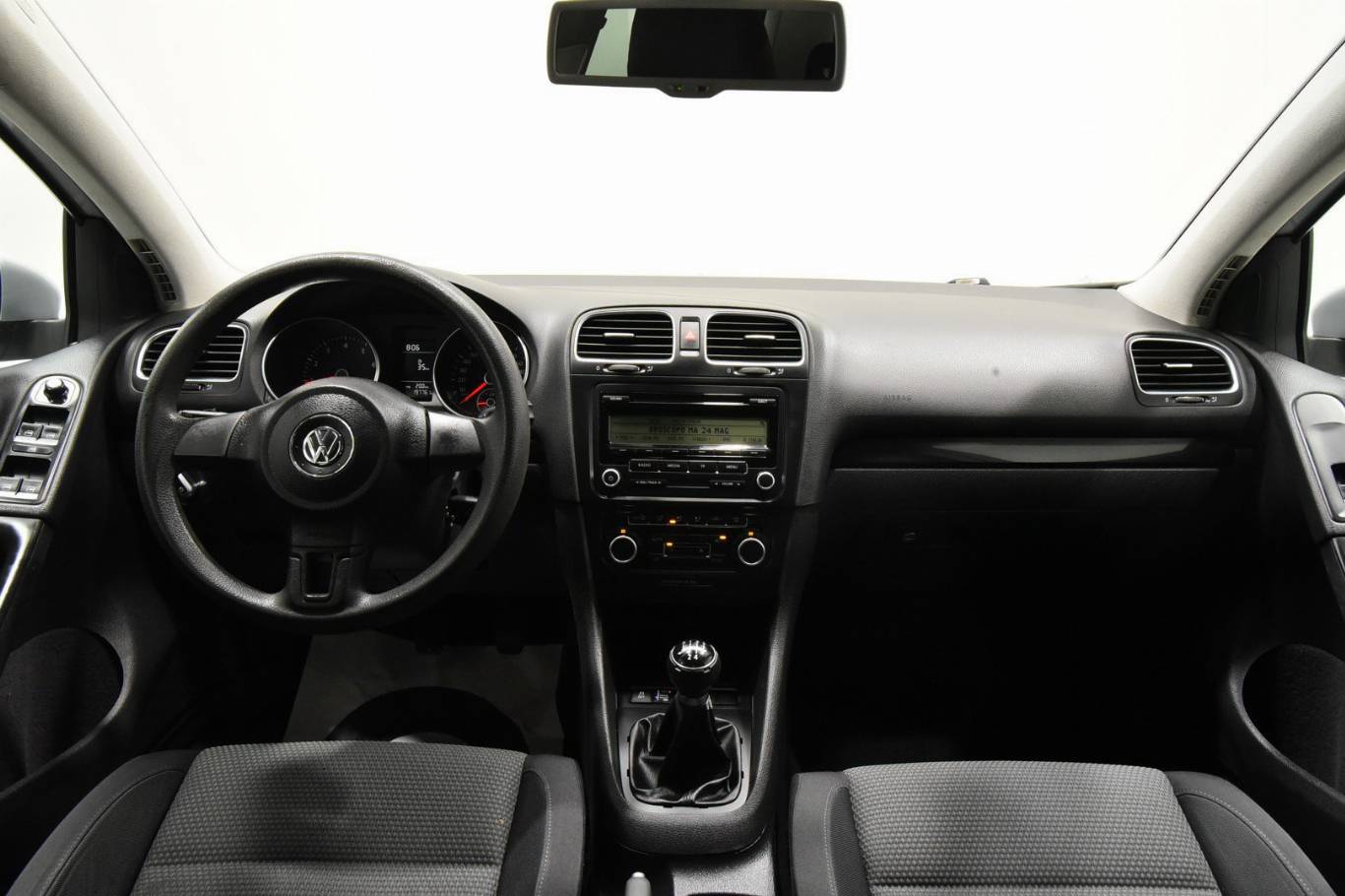 VOLKSWAGEN Golf 11