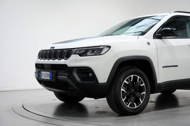 JEEP Compass 11