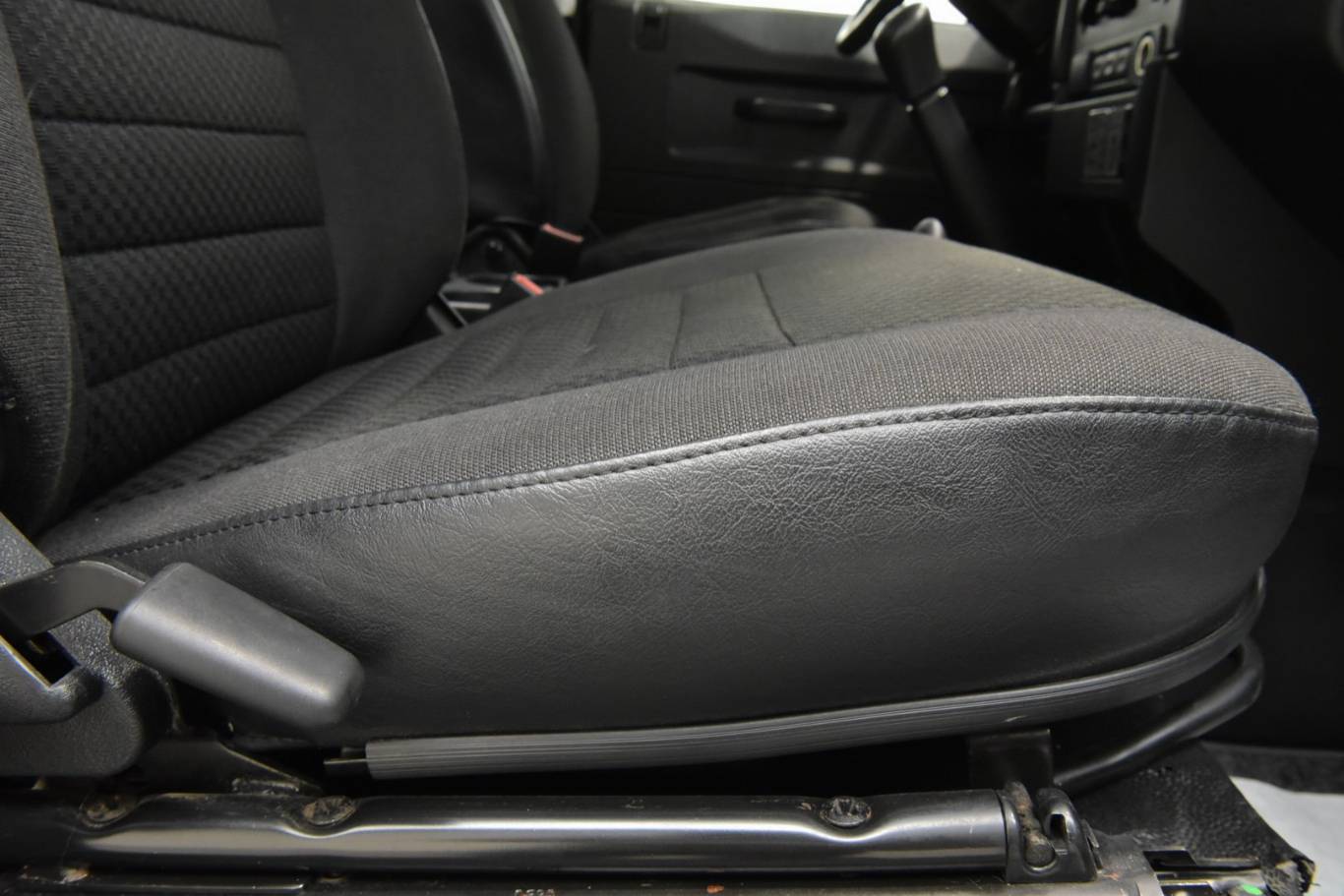 LAND ROVER Defender 45