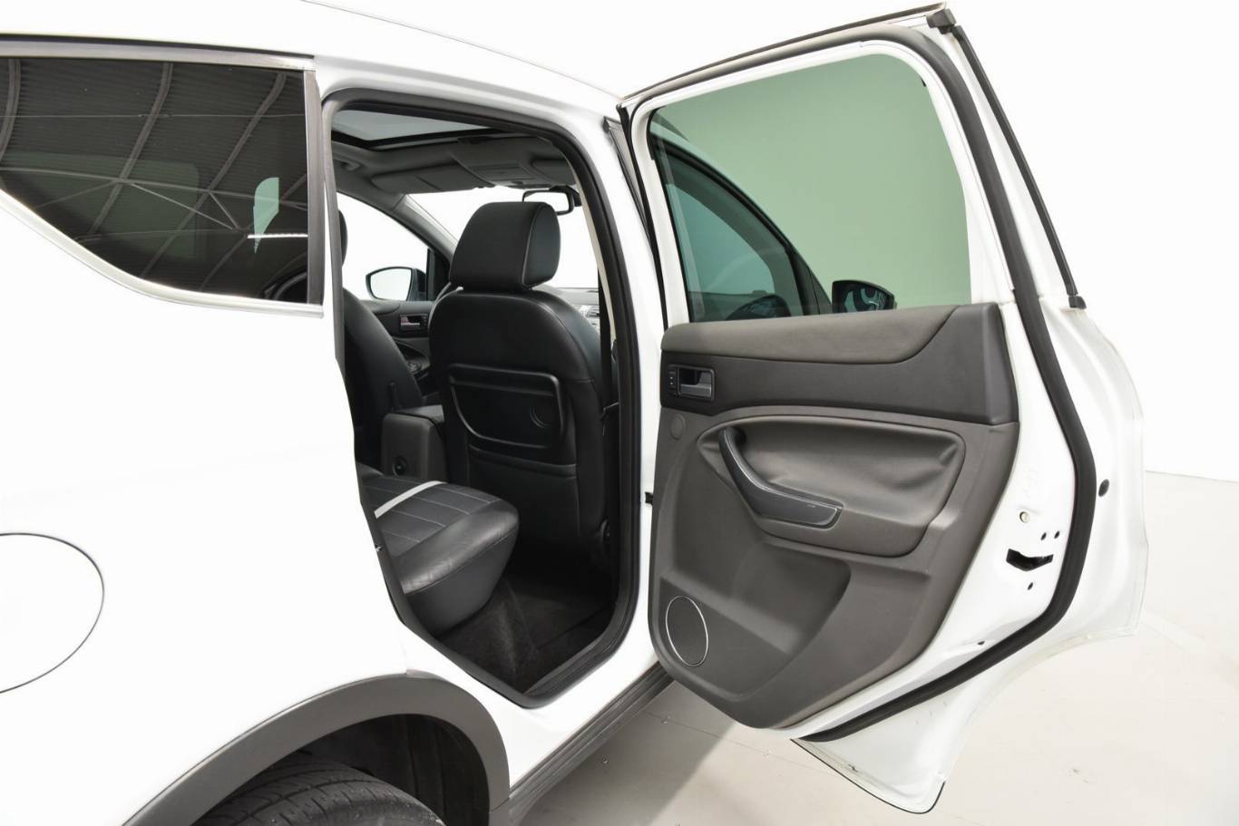 FORD Kuga 51