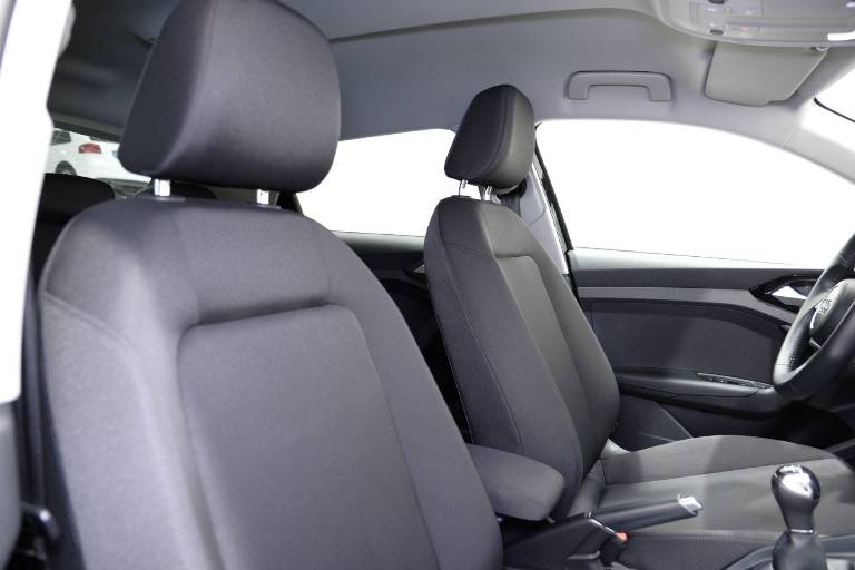 AUDI A1 57