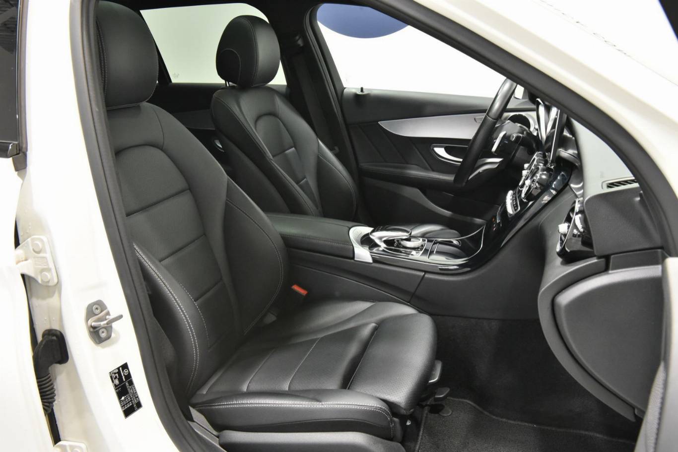 MERCEDES-BENZ C 250 21
