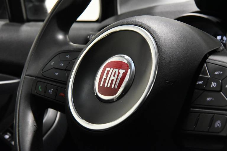 FIAT 500X 23