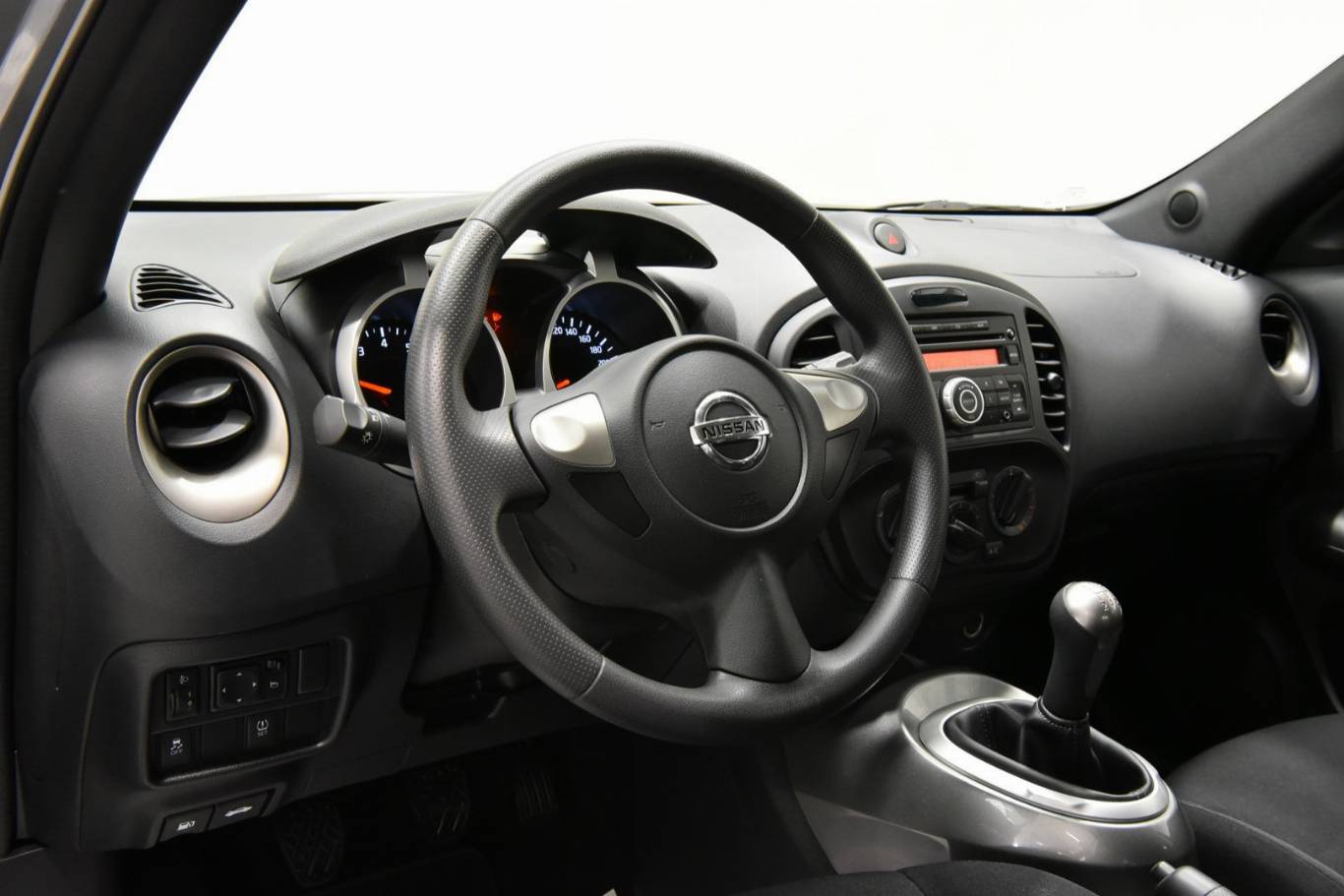 NISSAN Juke 3