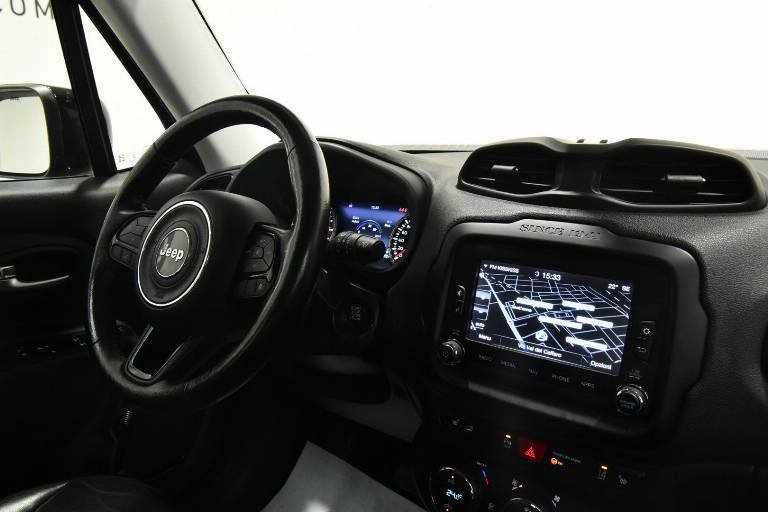 JEEP Renegade 28