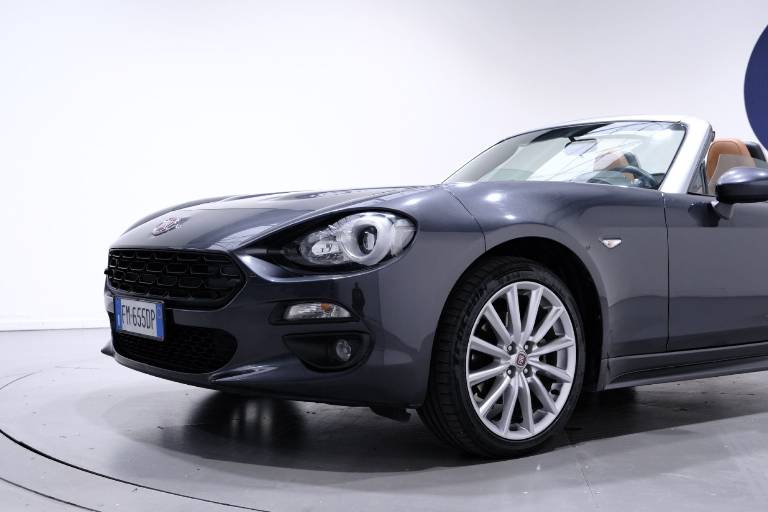 FIAT 124 Spider 44