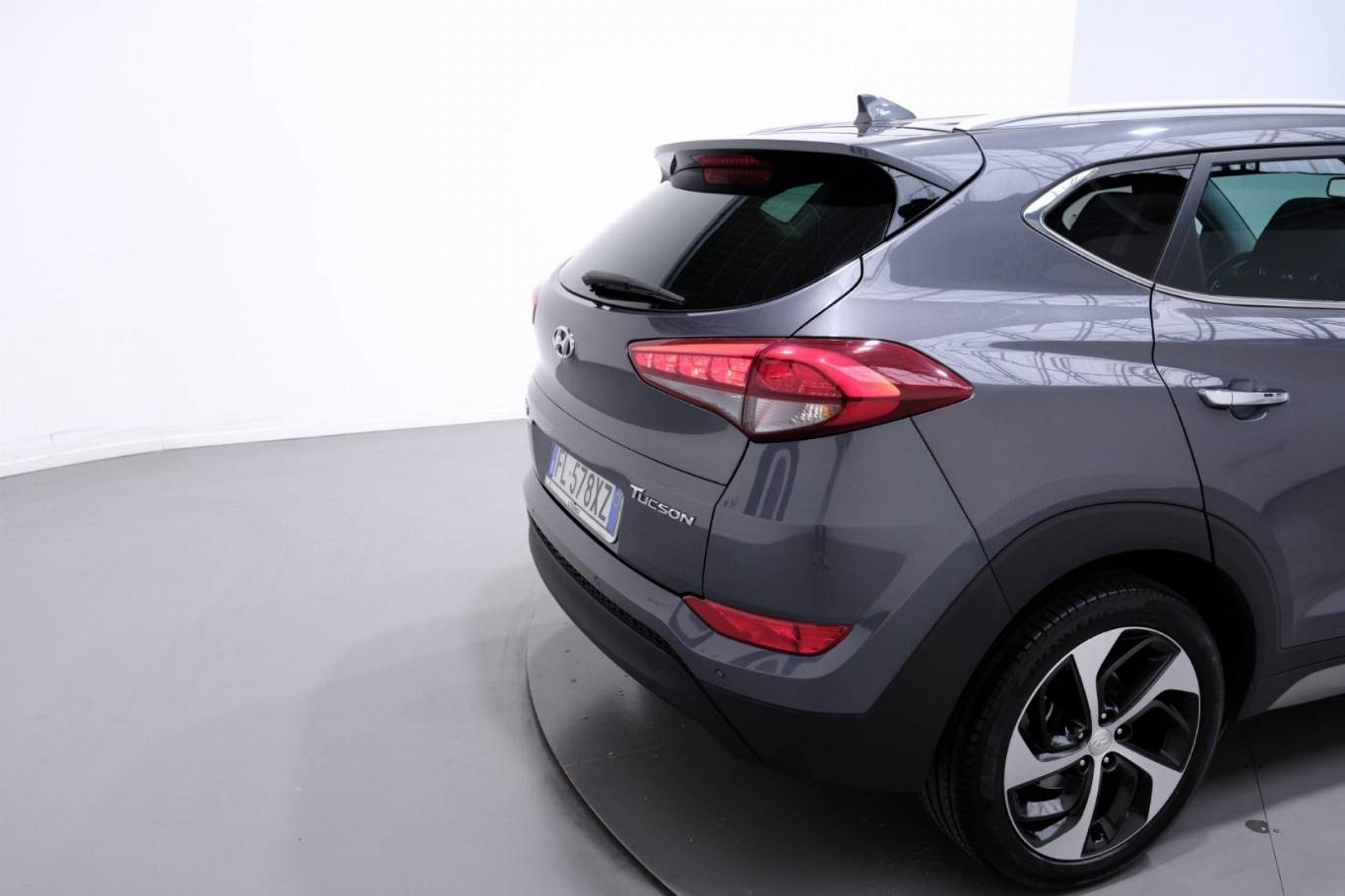 HYUNDAI Tucson 52