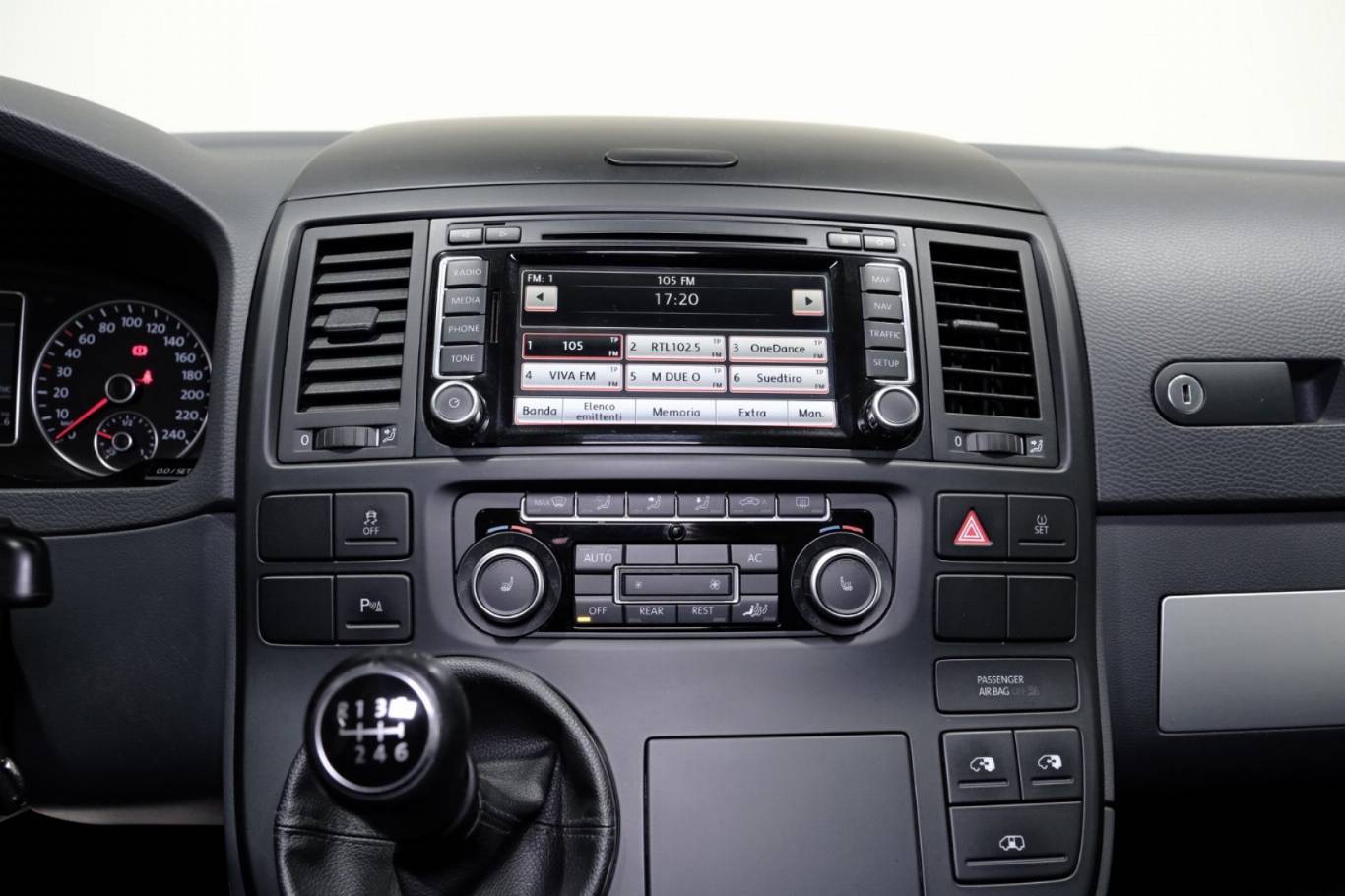 VOLKSWAGEN T5 Multivan 27