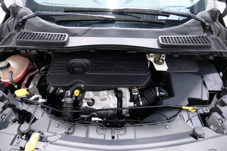 FORD Kuga 60