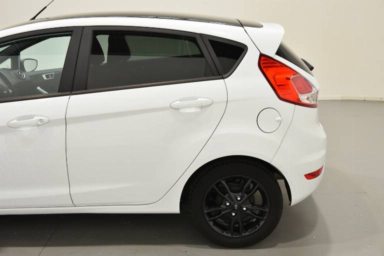 FORD Fiesta 57