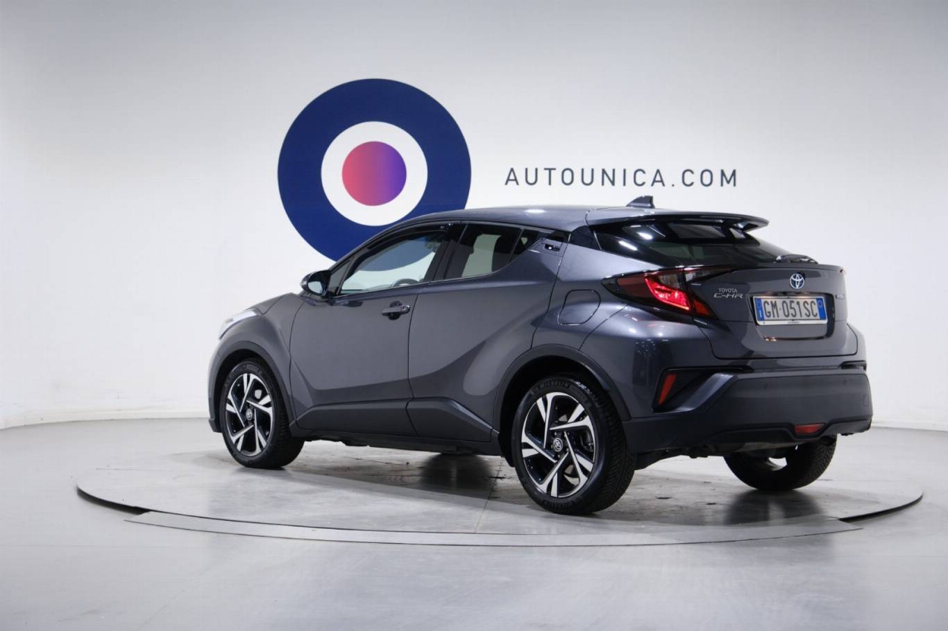 TOYOTA C-HR 17