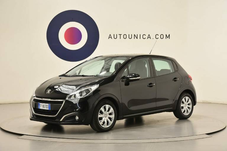 PEUGEOT 208 1