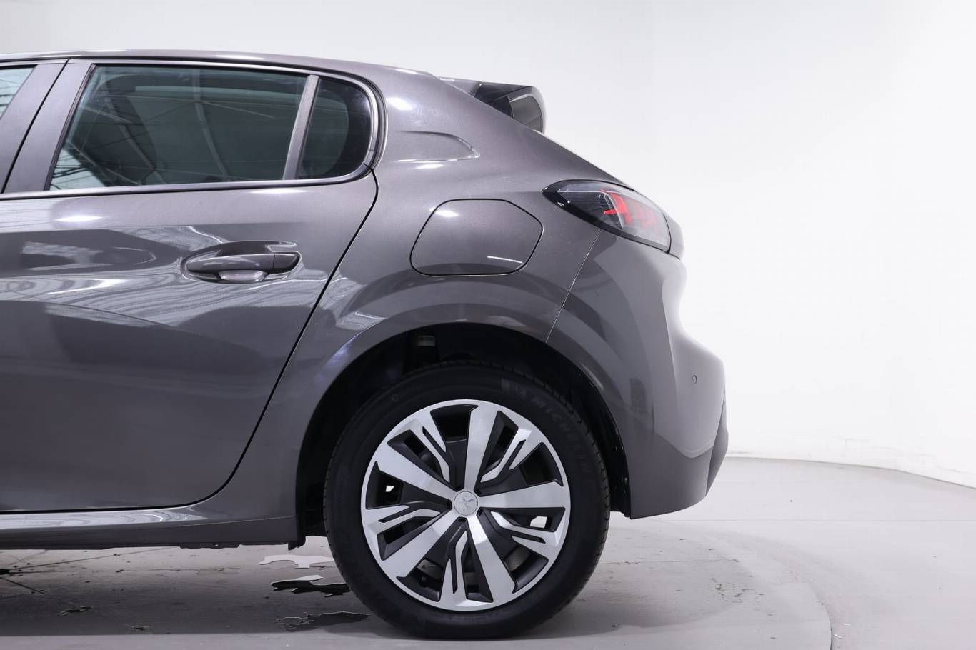 PEUGEOT 208 34