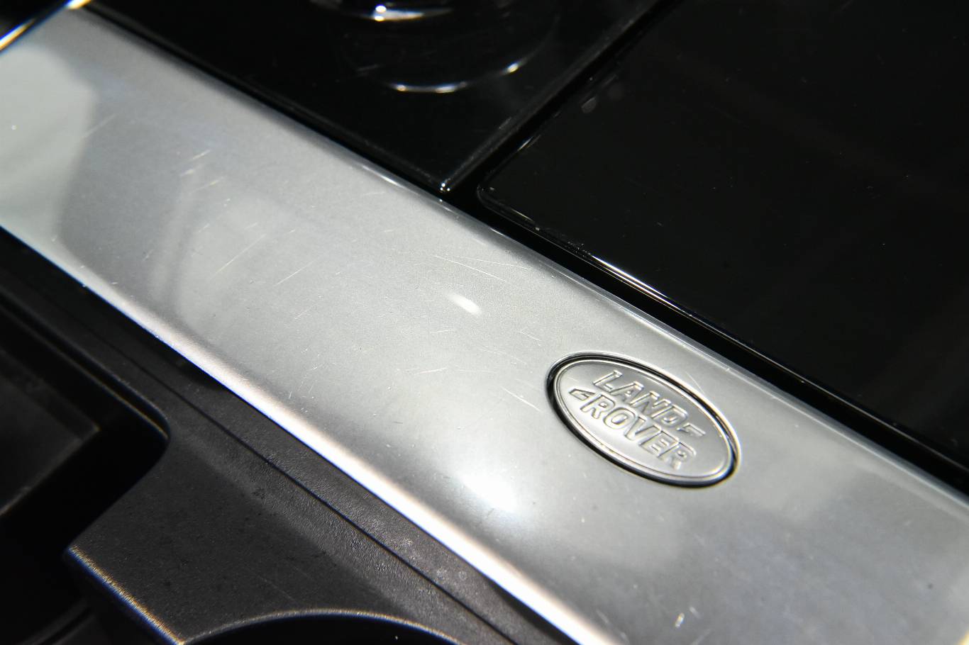 LAND ROVER Range Rover Velar 42