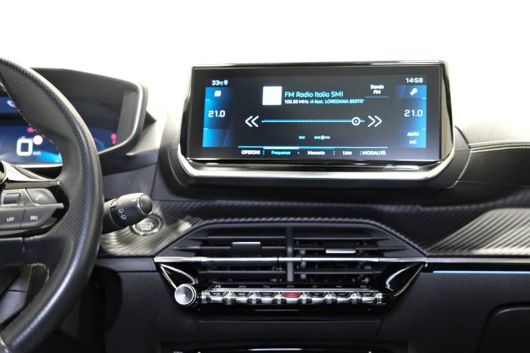 PEUGEOT 208 46