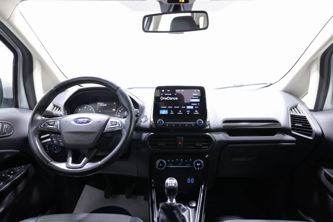 FORD EcoSport 10