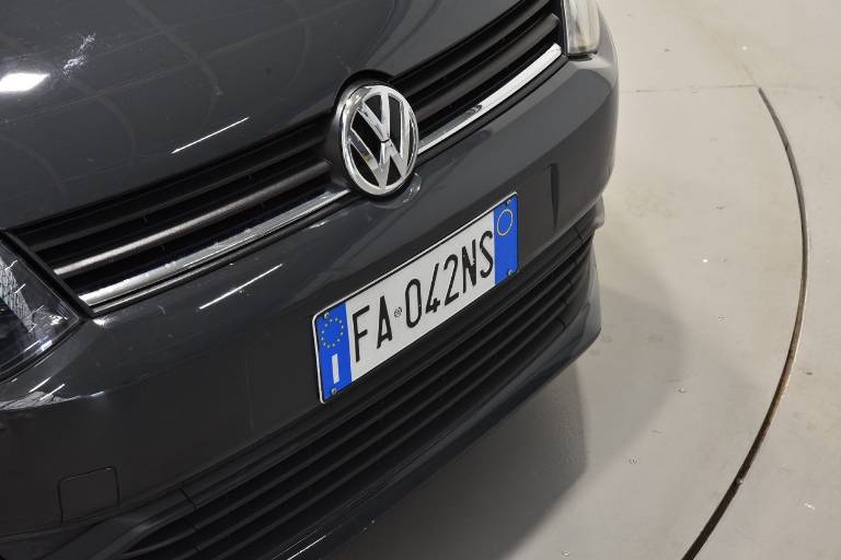 VOLKSWAGEN Polo 31