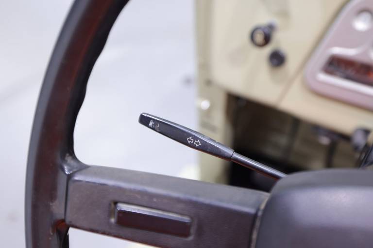 TOYOTA Land Cruiser 21