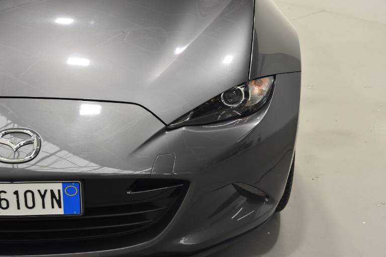 MAZDA MX-5 16