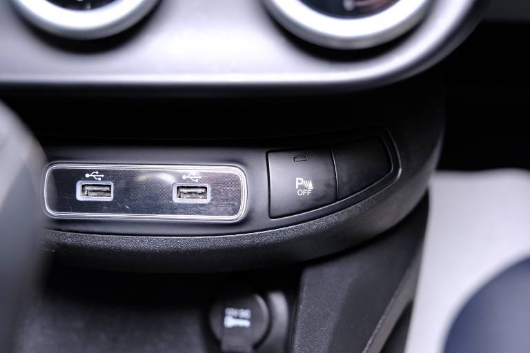 FIAT 500X 32