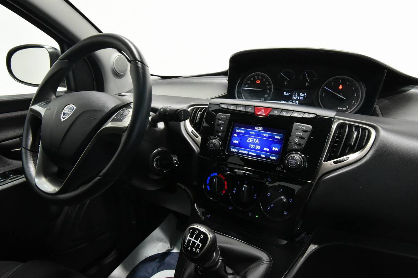 LANCIA Ypsilon 25