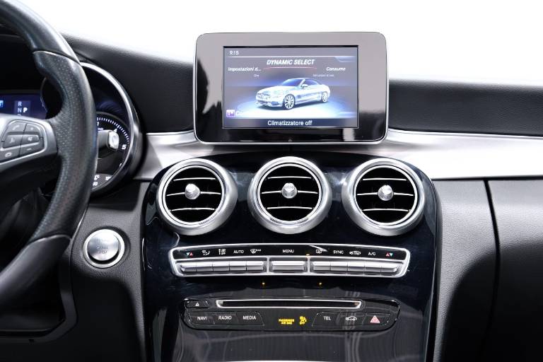 MERCEDES-BENZ C 220 9