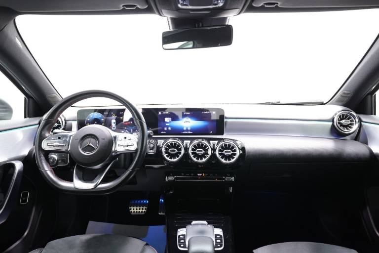 MERCEDES-BENZ A 180 10
