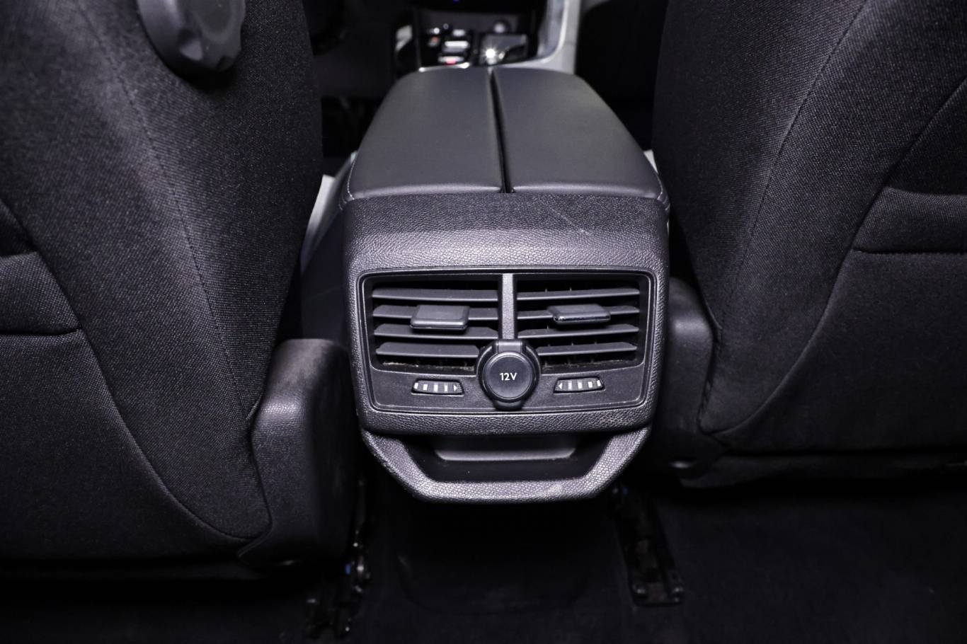 PEUGEOT 3008 41