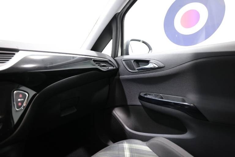 OPEL Corsa 29