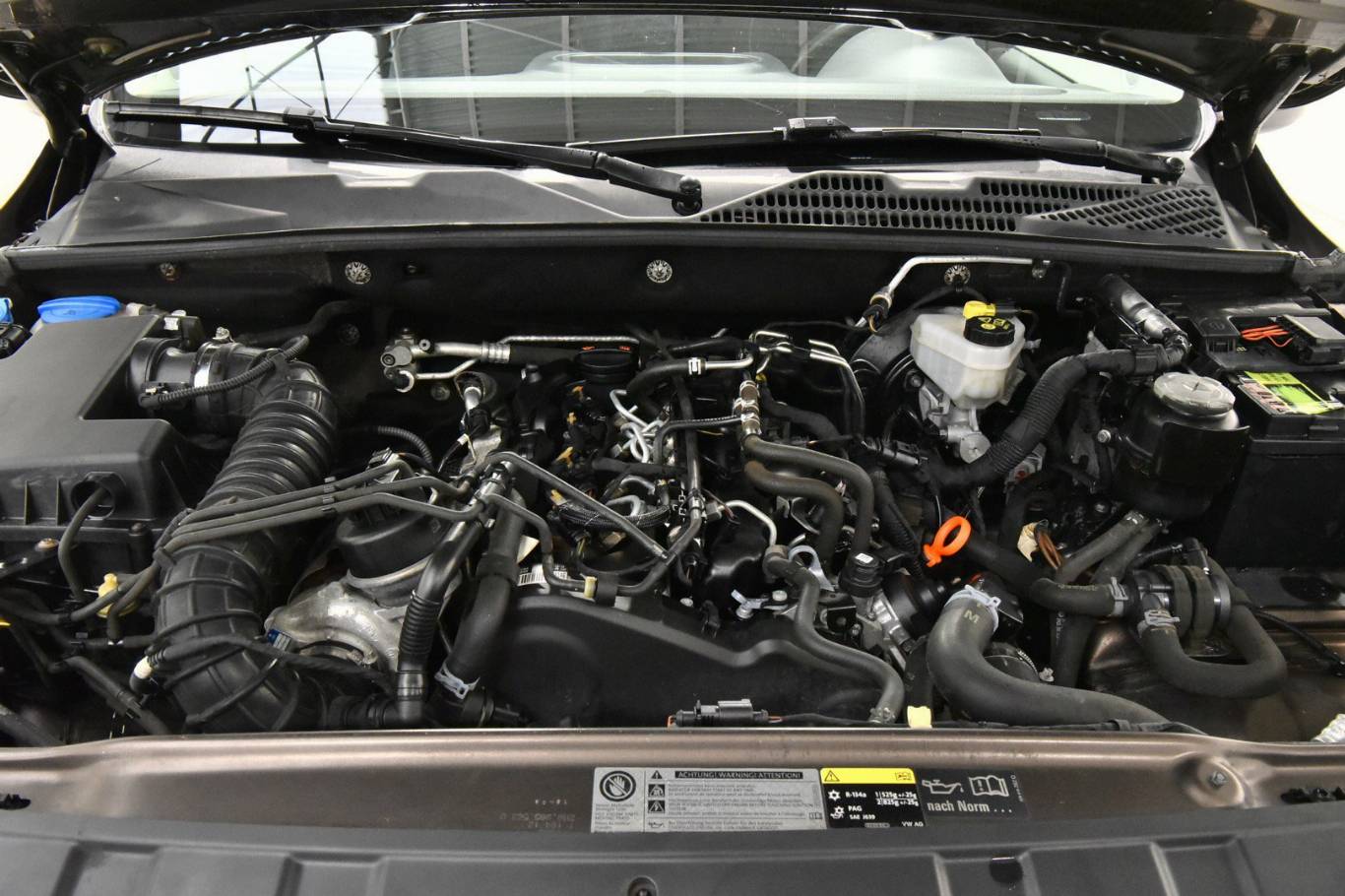 VOLKSWAGEN Amarok 34