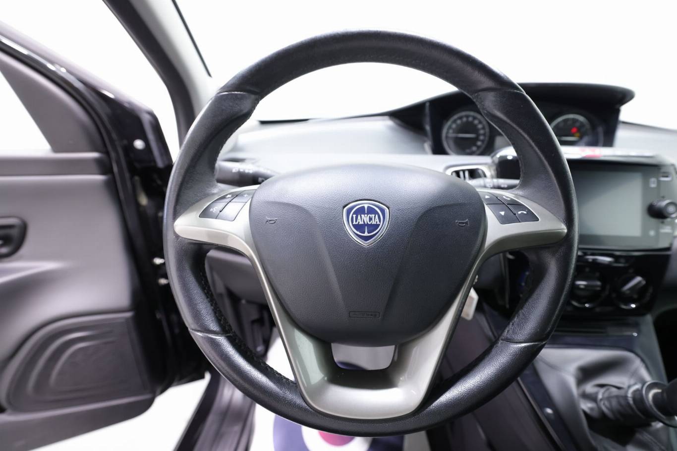 LANCIA Ypsilon 14