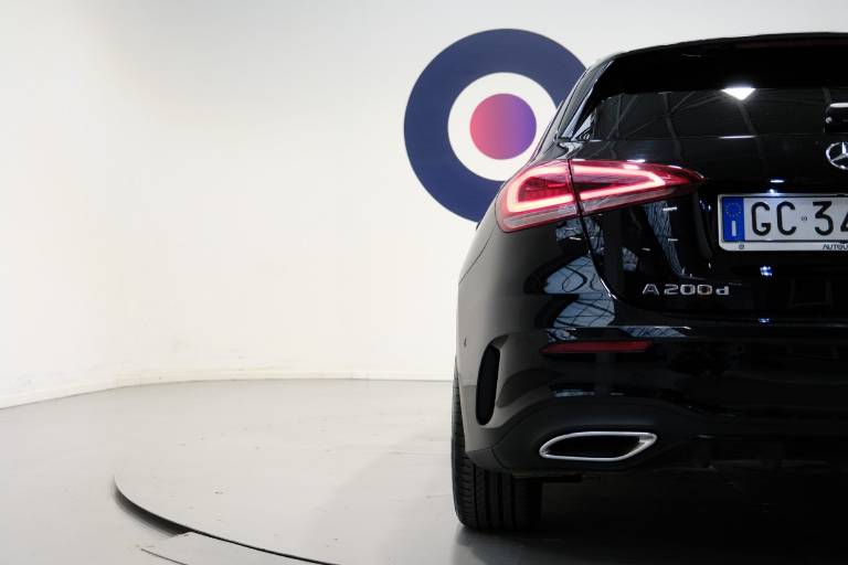 MERCEDES-BENZ A 200 54