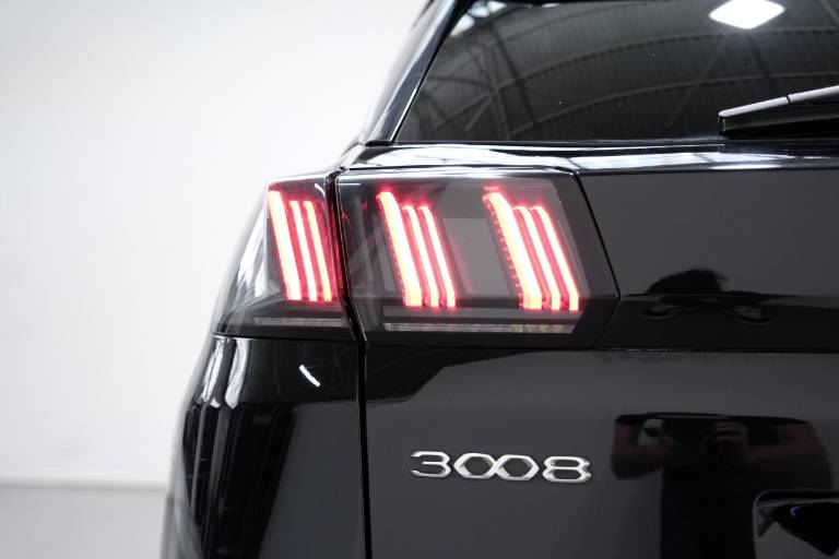 PEUGEOT 3008 44