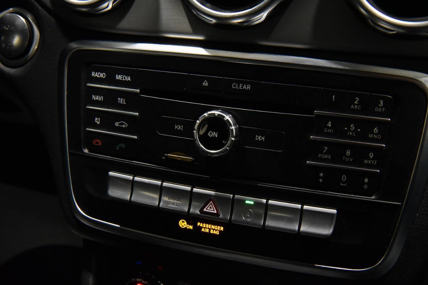 MERCEDES-BENZ GLA 180 39