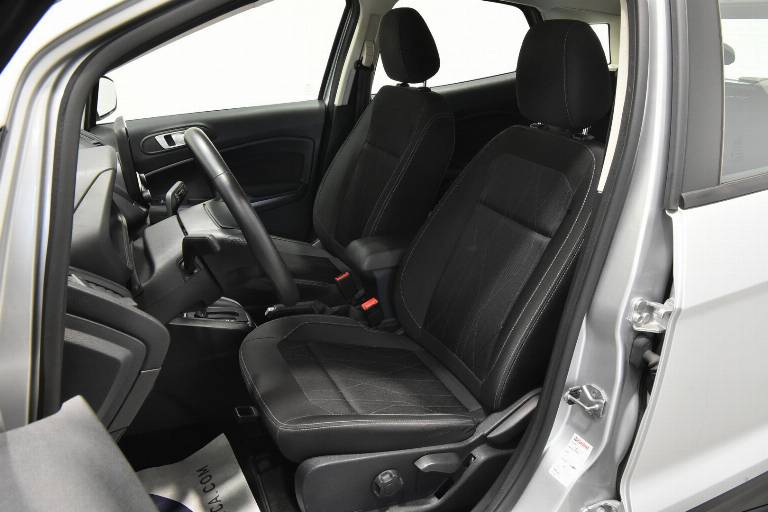 FORD EcoSport 18