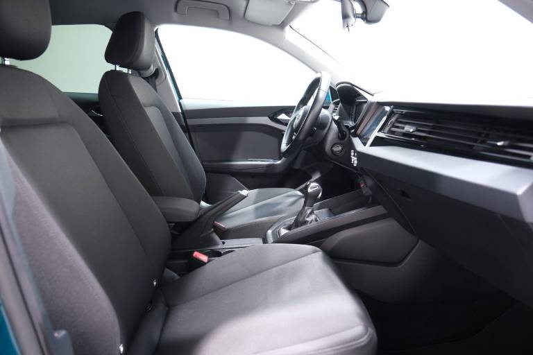 AUDI A1 60