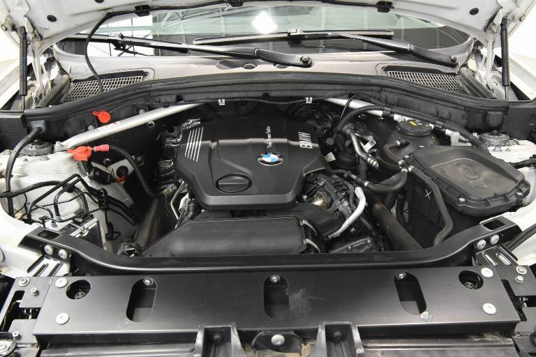 BMW X4 38